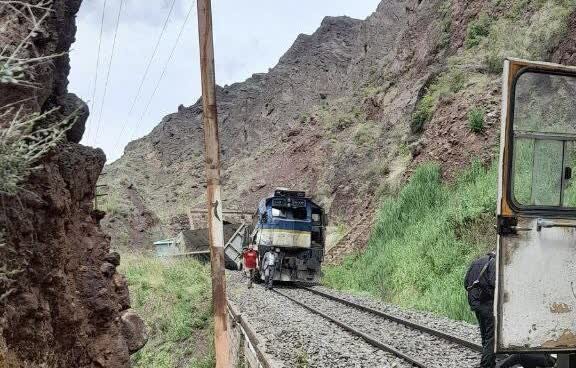 قطار باری در قطور خوی دچار حادثه شد