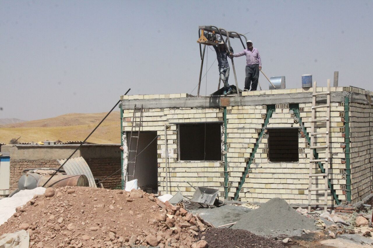 ۲۴ هزار واحد مسکن روستایی برای محرومان در سال ۱۴۰۱ تکمیل و تحویل شد