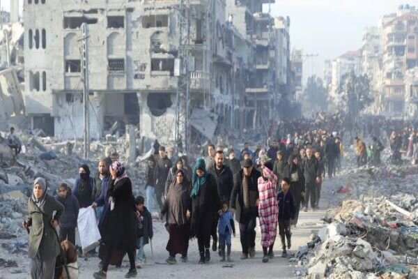 بازگشت به «خانه»؛ خیابان‌های شمال غزه برای استقبال از هزاران آواره فلسطینی آماده می‌شوند