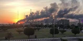  آتش‌سوزی گسترده در شهرک صنعتی دمام عربستان؛ حادثه یا حمله موشکی؟