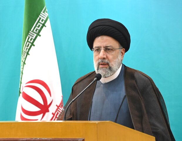  رئیسی در جمع ایرانیان مقیم عمان: زمینه برای سرمایه‌گذاری امن در ایران فراهم است