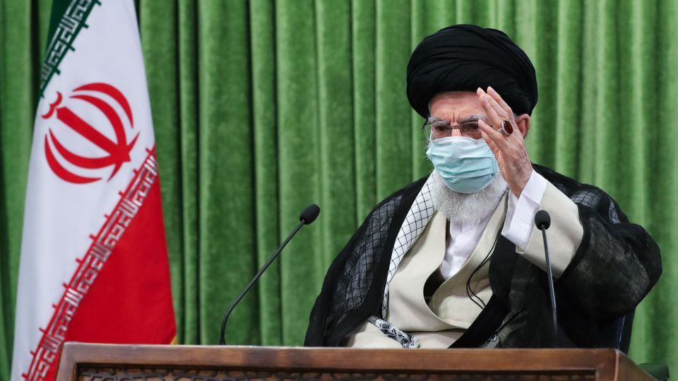 نکته‌ای که دیده نشد