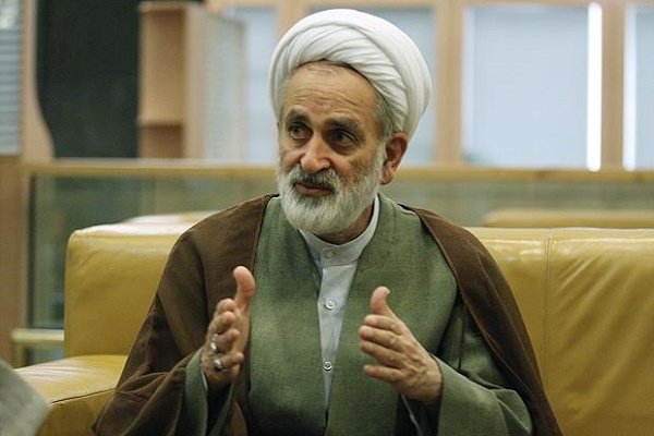 حجت الاسلام سالک:حل مشکلات اقتصادی ارتباطی به مذاکرات ندارد/ مسئولان تدبیر کنند