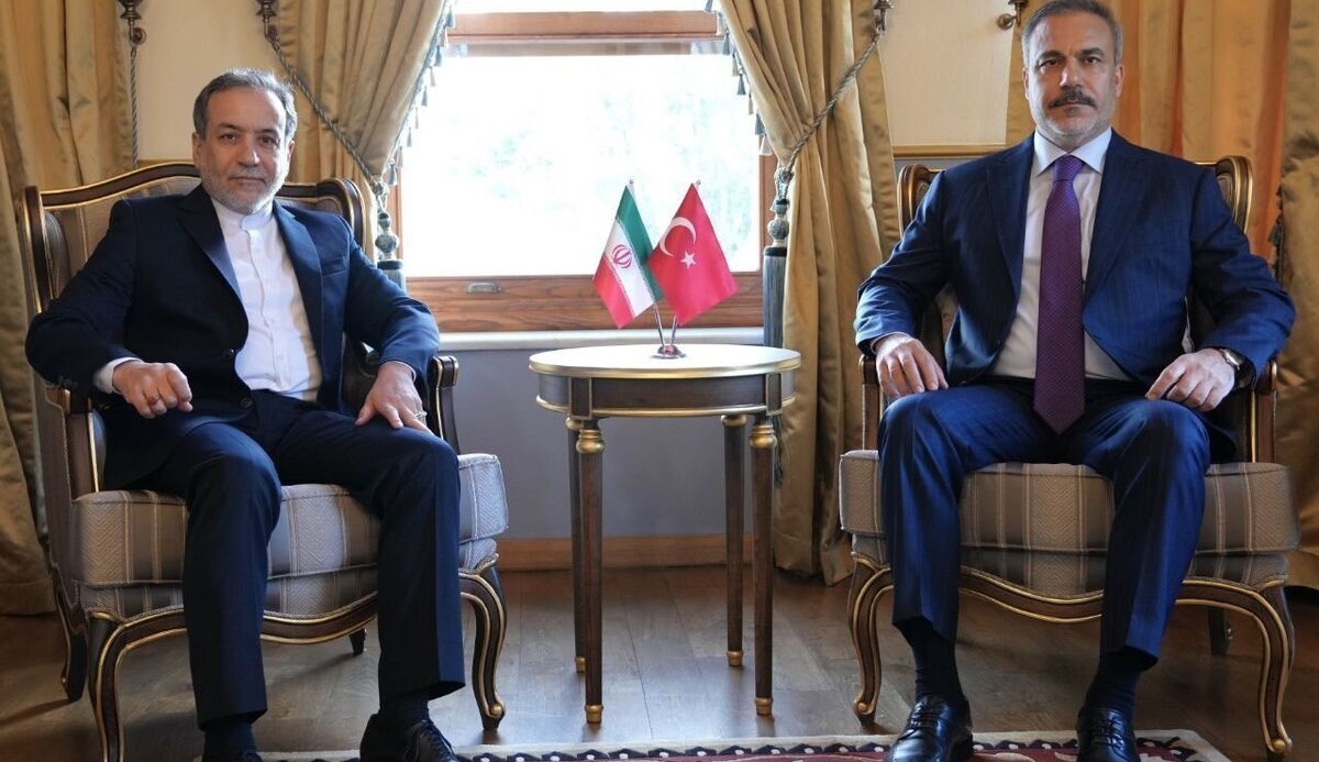 دیدار و گفتگوی عراقچی و وزیرخارجه ترکیه