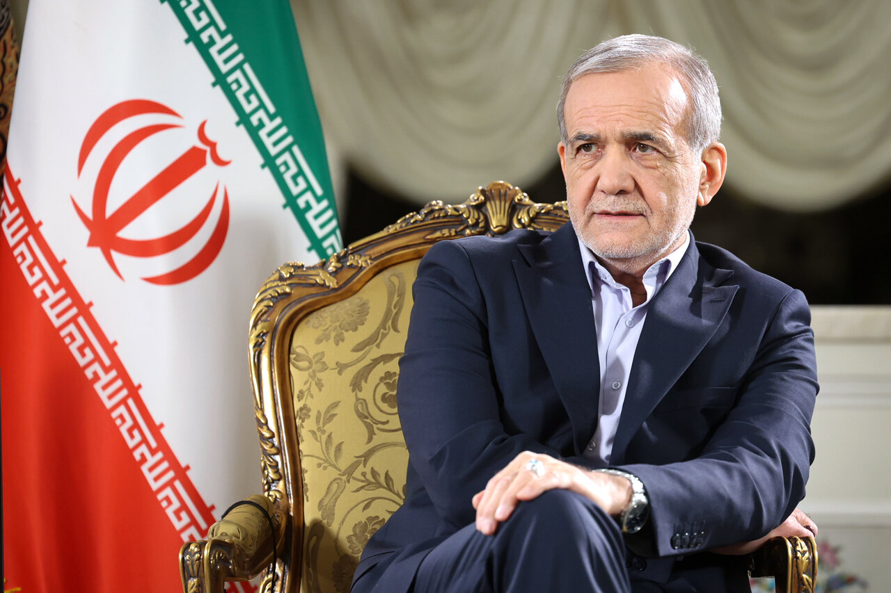 پزشکیان: نشست دی ۸ در قاهره فرصتی برای نزدیکی بیشتر کشورهای اسلامی به یکدیگر است
