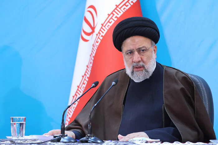 رئیسی: مسمومیت دانش‌آموزان برخی مدارس پیگیری شود