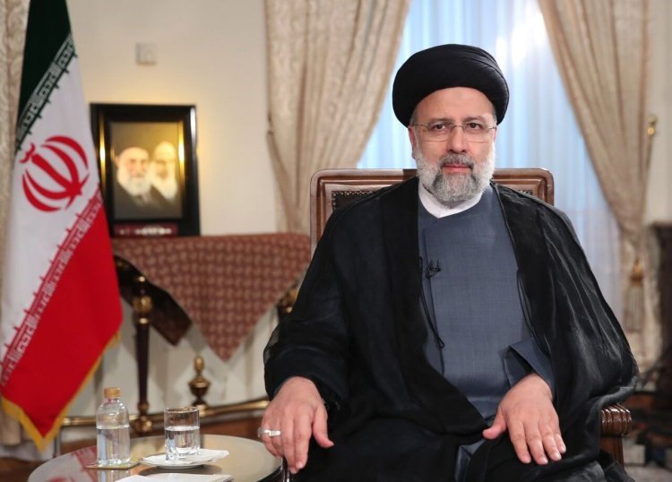 رئیسی در گفت‌وگوی زنده: برنامه دولت به ثبات رساندن قیمت اقلام سفره مردم است