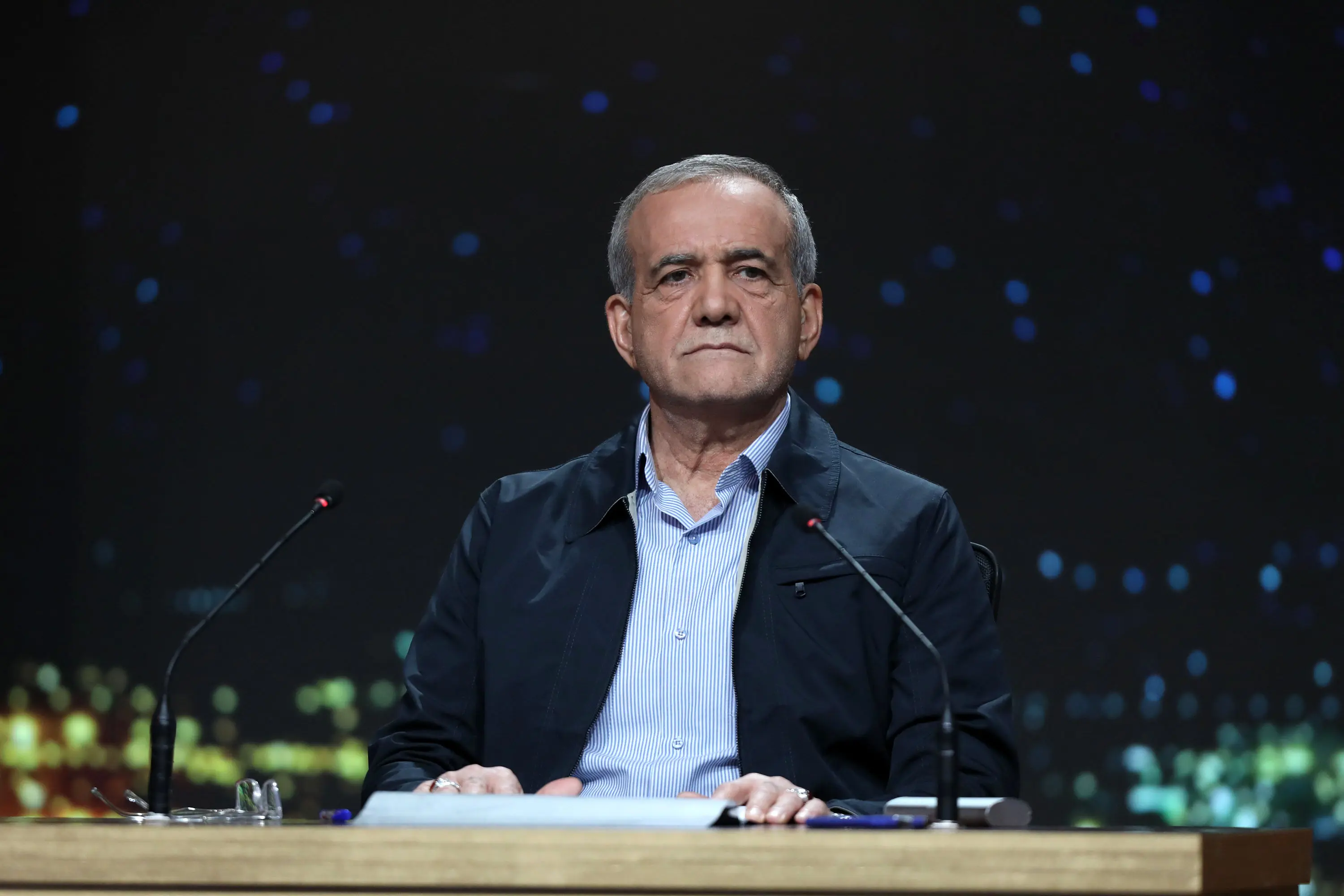 پزشکیان در مناظره: برخورد ما با زنان و دختران اخلاقی نیست